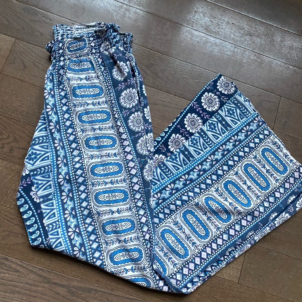 Billabong flare pants